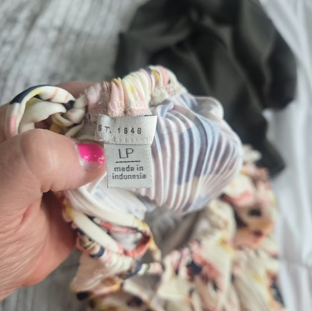 Floral Maxi Dress - Cream and Pink - Picture 5 of 5